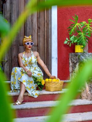 Rosaline Meurer Instagram - Lemons today, Lemonade tomorrow 🍋
#QUEENOFALLQUEENS👑