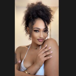 Rosaline Meurer Instagram - Just a girl trusting the process and enjoying the journey.
Stay loyal to your standards 🫶
WHATS YOUR FAVORITE SLIDE?
#QUEENOFALLQUEENS👑