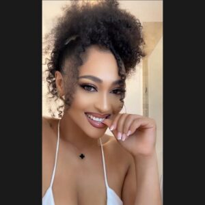 Rosaline Meurer Instagram - Just a girl trusting the process and enjoying the journey.
Stay loyal to your standards 🫶
WHATS YOUR FAVORITE SLIDE?
#QUEENOFALLQUEENS👑