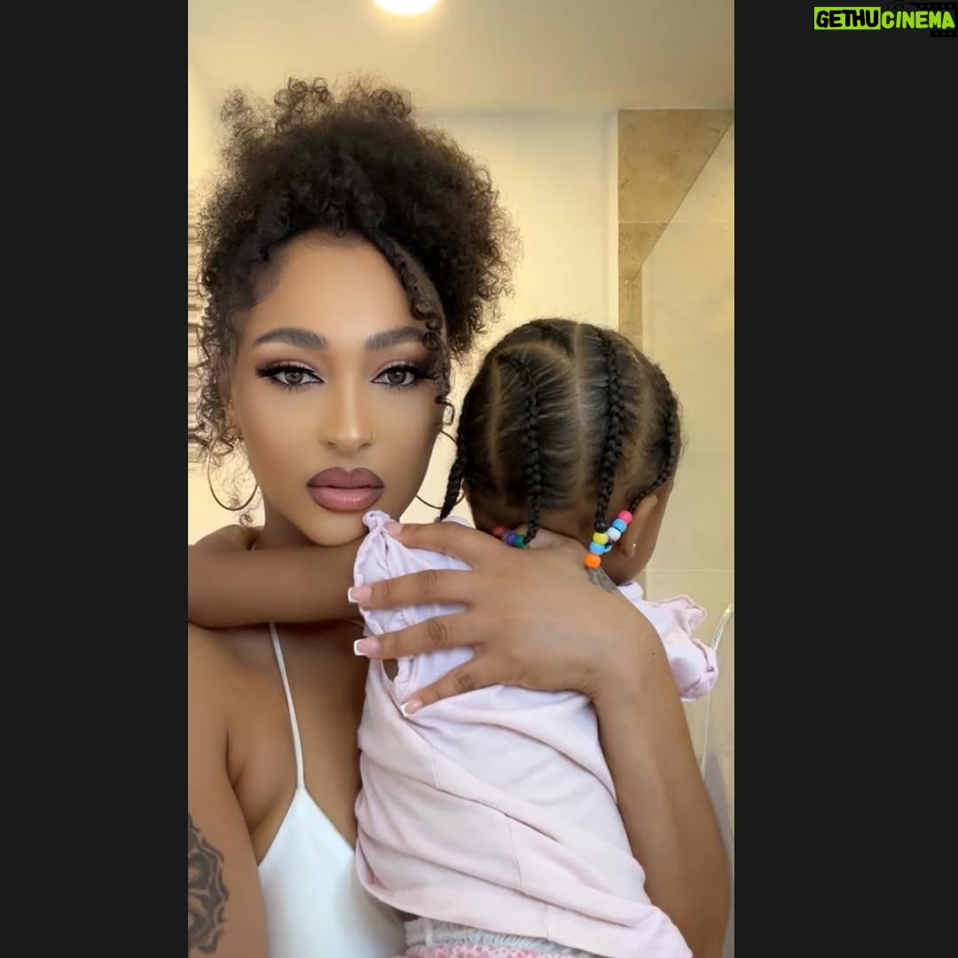 Rosaline Meurer - 2.3K Likes - Just a girl trusting the process and enjoying the journey. 

Stay loyal to your standards 🫶

WHATS YOUR FAVORITE SLIDE? 

#QUEENOFALLQUEENS👑