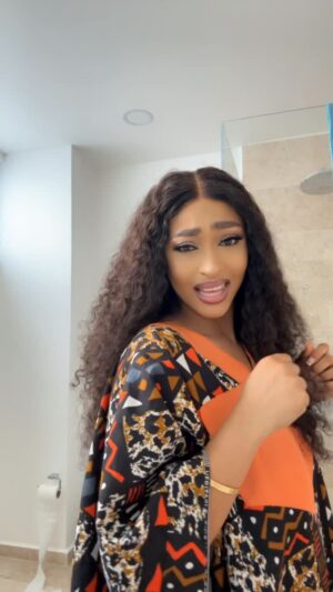 Rosaline Meurer Instagram - Jam 🔥
C O N G R A T U L A T I O N S by @realanitajoseph This one enter 🙏 🙌