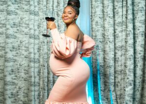 Rose Ndauka Instagram - Nawatakie kheri kina Mama wote Duniani,Mwenyezi Mungu atusimamie na kutuongoza vyema tuweze kujenga vizuri Taifa la kesho ❤️❤️❤️#NajivuniakuwaMama