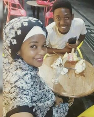 Rose Ndauka Instagram - 💔💔💔💔nitakumiss sana rafiki yangu,ohooo Mungu wangu
