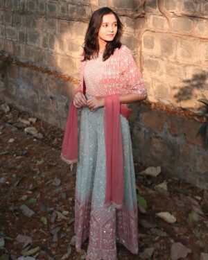 Roshni Sony Instagram - Eid Mubarak everyone 🌙✨🤗🫶🏻