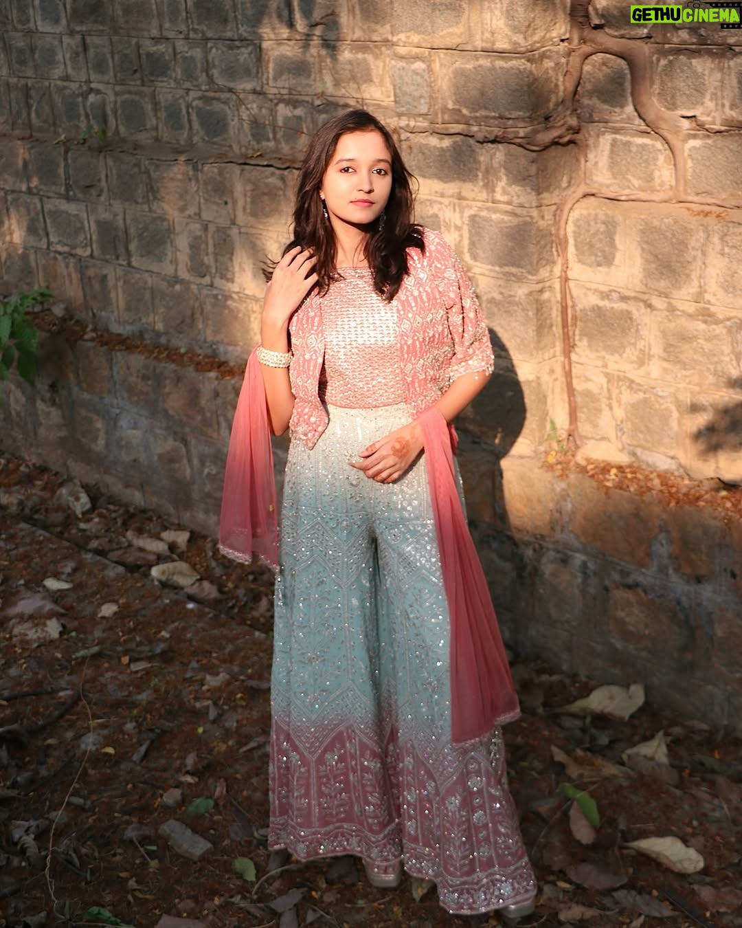Roshni Sony - 4.7K Likes - Eid Mubarak everyone 🌙✨🤗🫶🏻