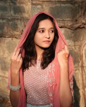 Roshni Sony Instagram - Eid Mubarak everyone 🌙✨🤗🫶🏻