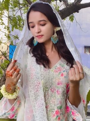 Roshni Sony Instagram - Eid Ul Adha Mubarak 🌙🤍✨