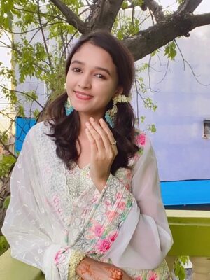 Roshni Sony Instagram - Eid Ul Adha Mubarak 🌙🤍✨