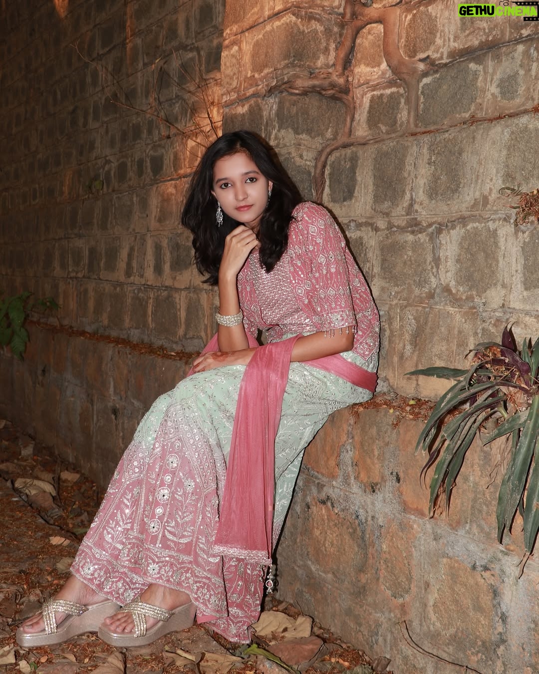 Roshni Sony - 4.7K Likes - Eid Mubarak everyone 🌙✨🤗🫶🏻