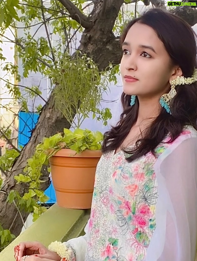 Roshni Sony - 3.5K Likes - Eid Ul Adha Mubarak 🌙🤍✨