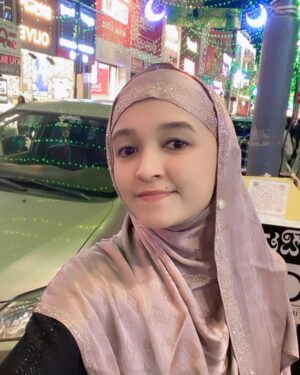 Roshni Sony Instagram - Hogi Eid ki shopping??? 🛍️