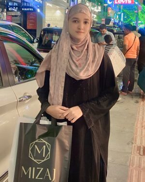 Roshni Sony Instagram - Hogi Eid ki shopping??? 🛍️