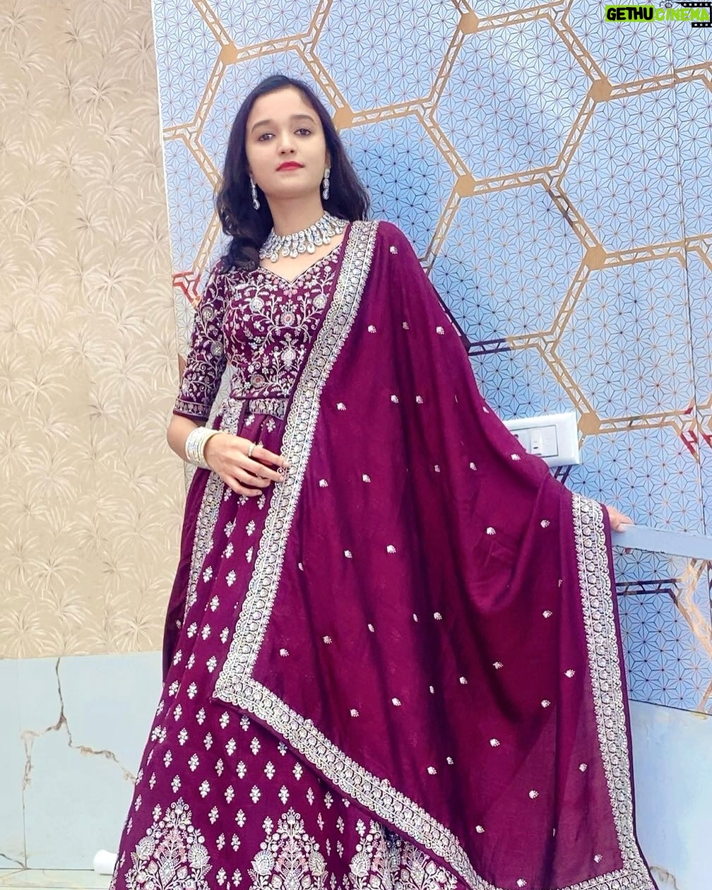Roshni Sony - 3.8K Likes - At Bestie’s Wedding ✨🩷✨