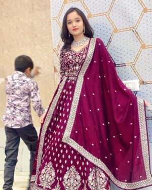 Roshni Sony Instagram - At Bestie’s Wedding ✨🩷✨