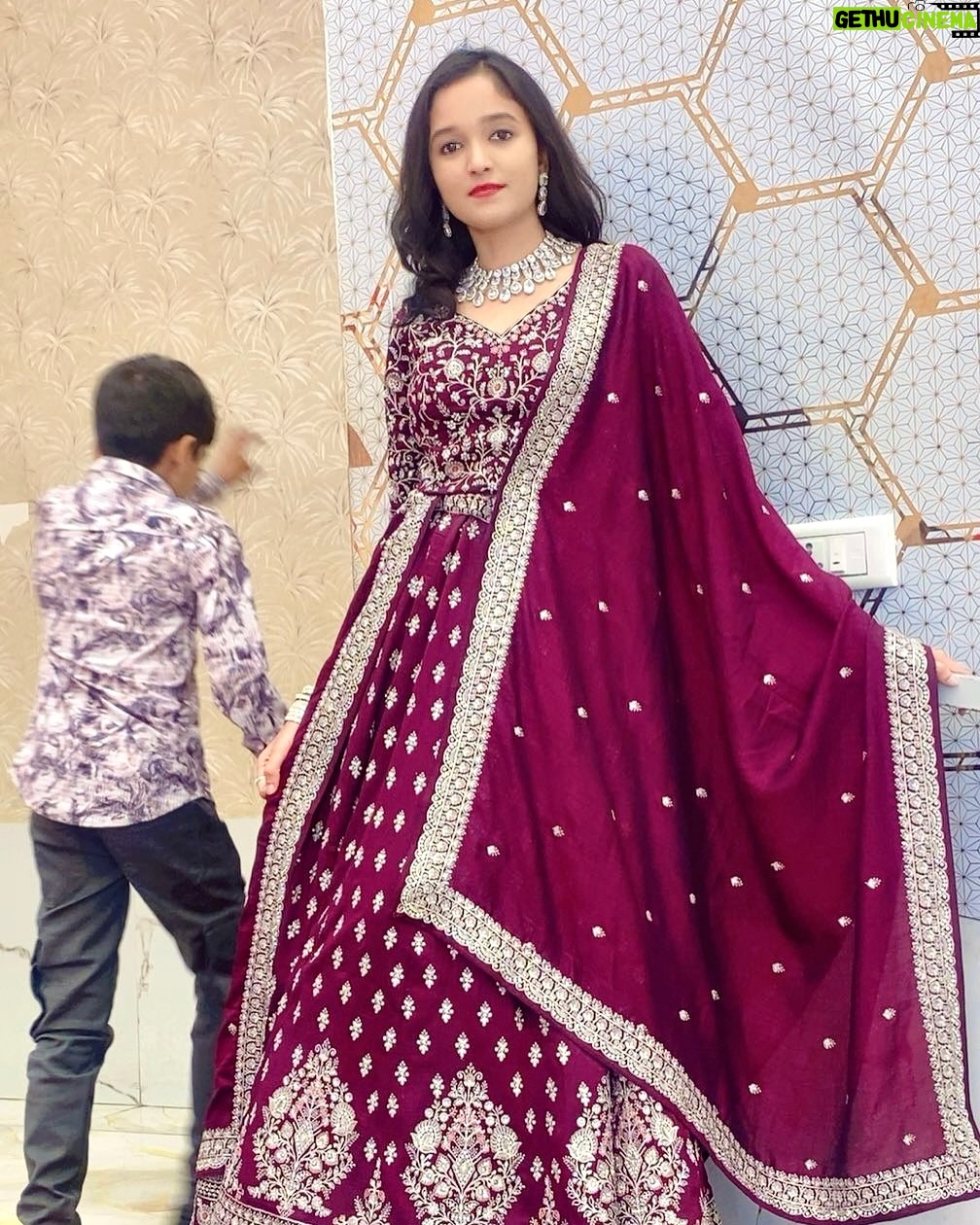 Roshni Sony - 3.8K Likes - At Bestie’s Wedding ✨🩷✨