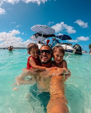 Rosmeri Marval Instagram - Asi le damos la bienvenida a Diciembre en uno de nuestros sitios preferidos @posadalaesmeraldamorrocoy 🌴☀️