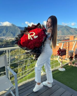 Rosmeri Marval Instagram - HB TO ME 🎉🎉🎉
Agradecida con Dios por un año más de vida, con salud, amor, prosperidad, por mi familia y muchas cosas lindas que están por venir 🙏🏻🥰