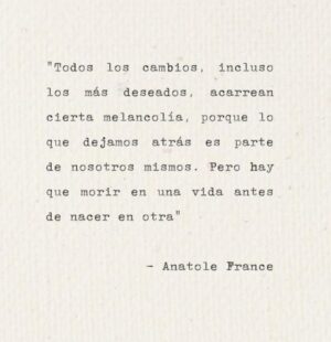 Rossana Nájera Instagram - GRACIAS! Este post es solo para decirte GRACIAS por tanto amor y por tantos mensajes llenos de palabras que apapachan el corazón… ❤️
El miedo que tenía al cambio se convirtió en emoción absoluta de contar una nueva historia, no solo en ficción.
GRACIAS porque sentir tu amor hace que todo sea más bonito ❣️✨🙏🏼