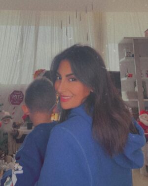 Rouwaida Attieh Instagram - يا من رجونا لهم كل خير وأحببناهم كل عام وأنتم بخير. اللهم أدخل علينا العام الجديد وأنت راضٍ عنا، واجعله عاماً تتبدَّل فيه همومنا إلى أفراح وسعادة💙🩵💙🩵
#instagram
#happynewyear
@zeezee_attieh
