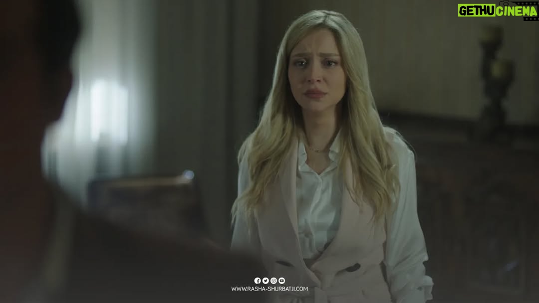 Rozina Lazkani - 16.9K Likes - ..
هي الصبية الجميلة ما بتحرّك الشخصية بناءً على جمالها، بتحرّك جمالها ليخدم الشخصية

#روزينا_لاذقاني ممثلة شطورة موهوبة هادية ولطيفة، أدواتها متزنة ولامعة ومميزة، بتشتغل من قلبها وبتدرُس كيف بدها تقدم انفعالات الدور بدون ما تبالغ أو تستسهل

#ولاد_بديعة
#رشا_شربتجي