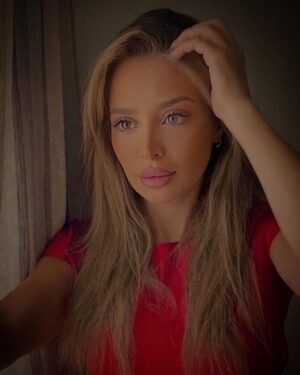 Rozina Lazkani Instagram - Good day ❤️
#mood #colors #rozaina #rozaina_lazkani_lovers #rouzainalazkani #rouzainalazkani💖💖💖💖 #rouzainaعاشقه #syria #damascus #روزينا_لاذقاني