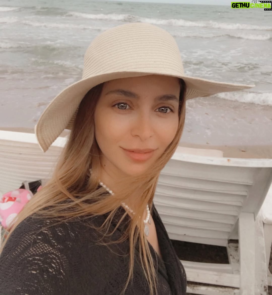 Rozina Lazkani - 35K Likes - ❤️🙂