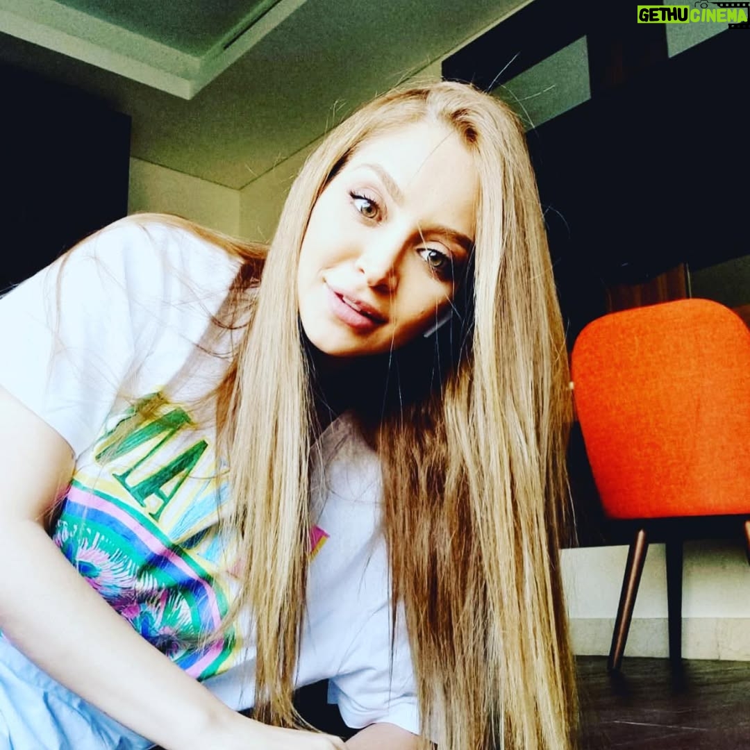 Rozina Lazkani - 52.5K Likes - ❤️❤️❤️