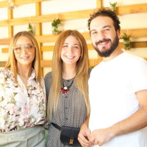 Rozina Lazkani Instagram - On the set🌷
@ahmad_zamlout
@lucymoussan