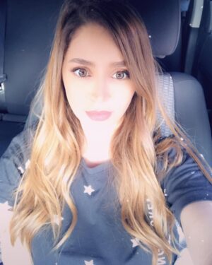 Rozina Lazkani Instagram - يامراااحب ❤️🤍🌷