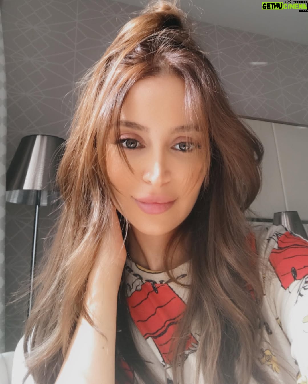 Rozina Lazkani - 22.4K Likes - 🤍