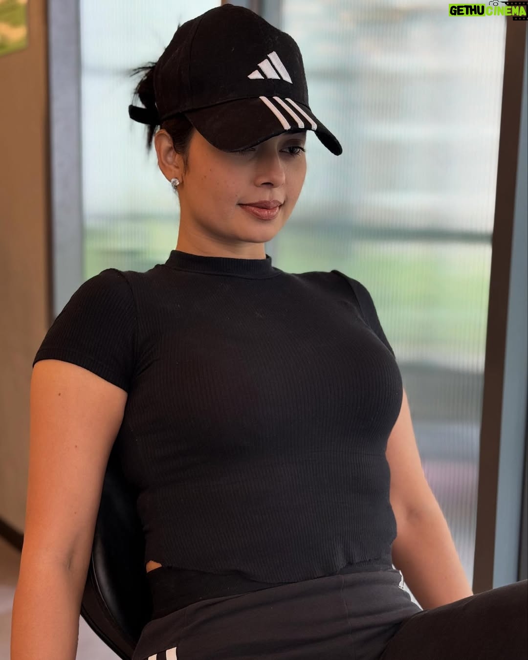 Ruba Khan - 26.3K Likes - 😎