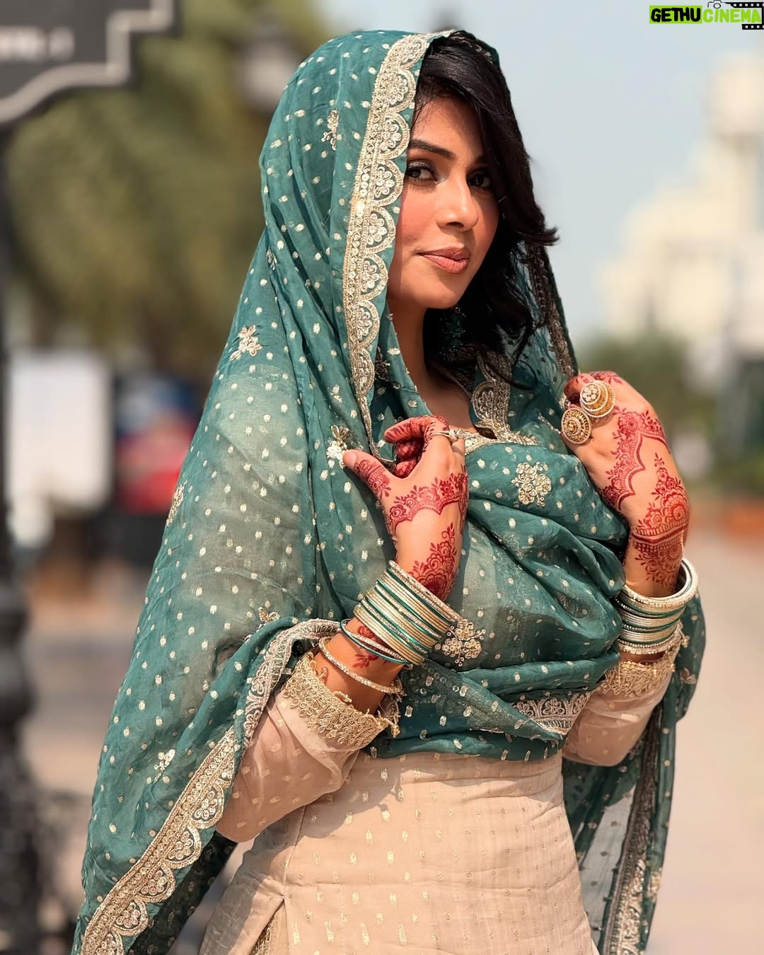 Ruba Khan - 11K Likes - Happy Eid all 🌙