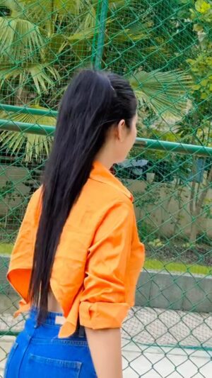 Ruba Khan Instagram - Manne jee te pyara laage se ❤️ #rubakhan #trending #trendingsongs #instagood #loveyourself #vibe