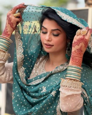 Ruba Khan Instagram - Happy Eid all 🌙