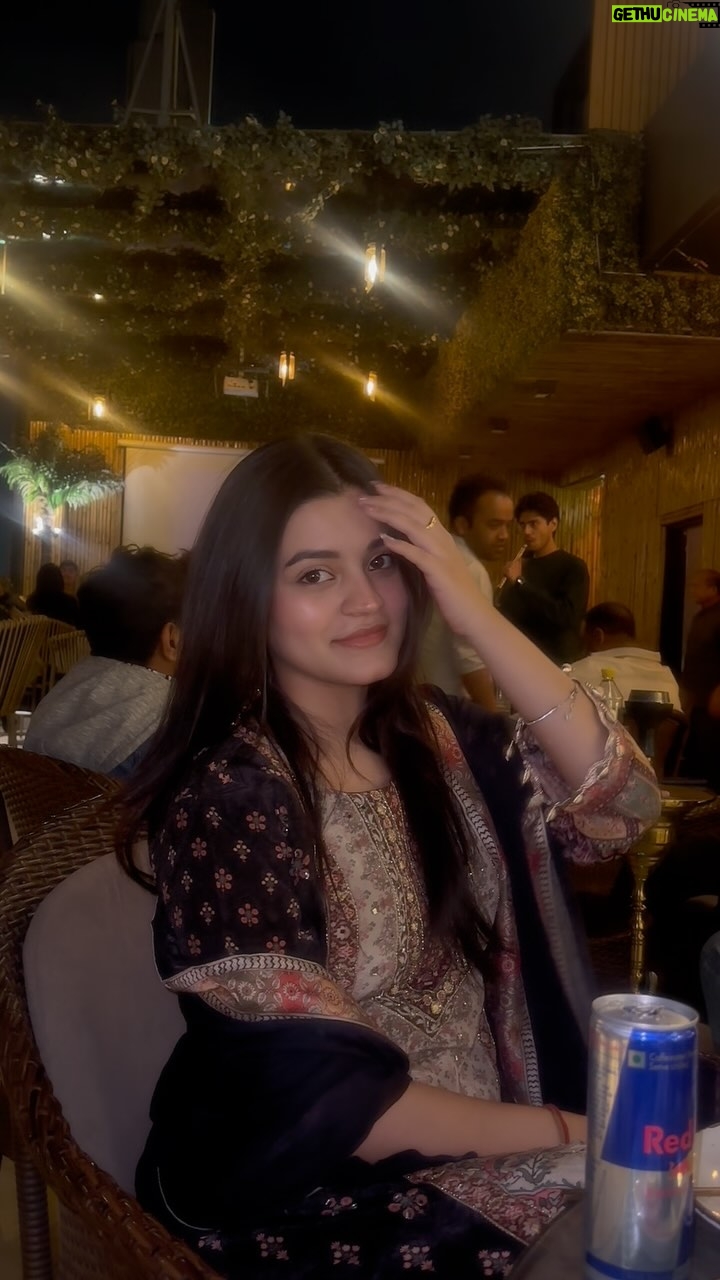 Ruchika Ray - 15.2K Likes - This tune🪞✨