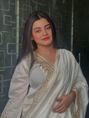 Ruchika Ray Instagram - 🕊️🪞✨