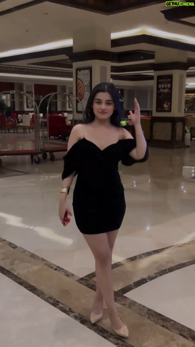 Ruchika Ray - 27.3K Likes - STFU🔫🔥
#reelitfeelit #explorepage✨ #trend #song #trending #instamood #instagram #reel