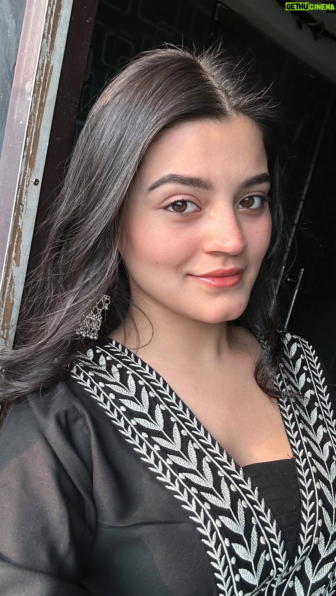 Ruchika Ray - 31.8K Likes - 🪞🌙