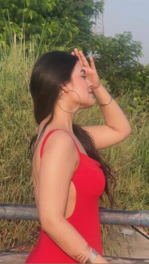 Ruchika Ray Instagram - High on you❤️💋