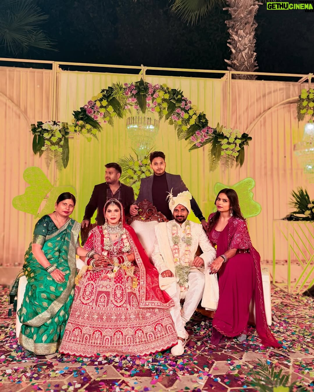Rugees Vini - 30.6K Likes - Maasi ki shaadi🤩🫠❤️🙏🏻 #rugees