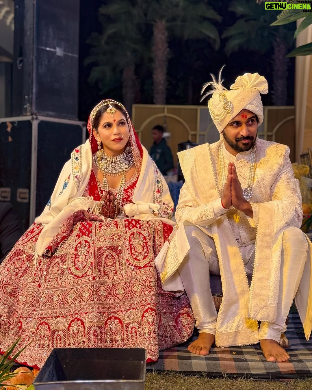 Rugees Vini - 30.6K Likes - Maasi ki shaadi🤩🫠❤️🙏🏻 #rugees