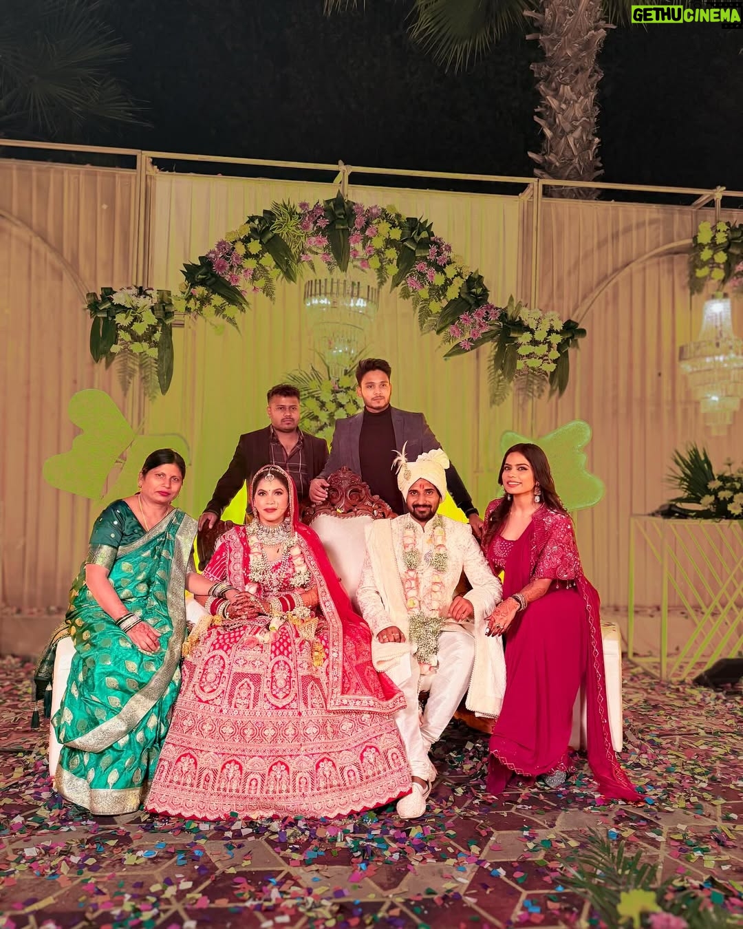 Rugees Vini - 30.6K Likes - Maasi ki shaadi🤩🫠❤️🙏🏻 #rugees