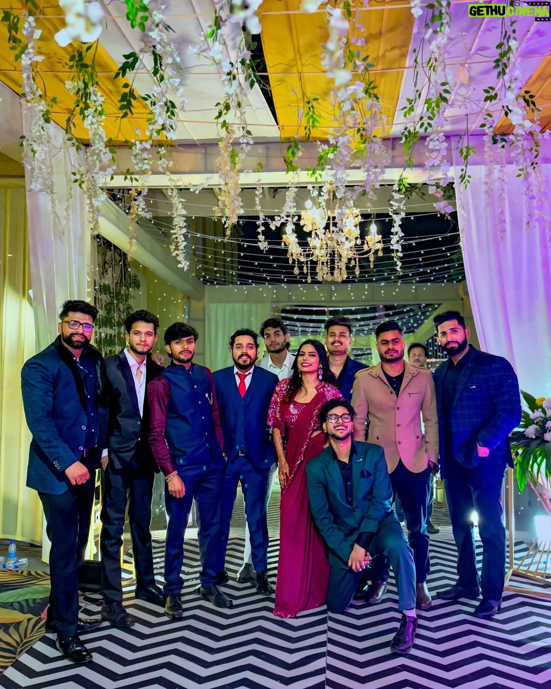 Rugees Vini - 30.6K Likes - Maasi ki shaadi🤩🫠❤️🙏🏻 #rugees