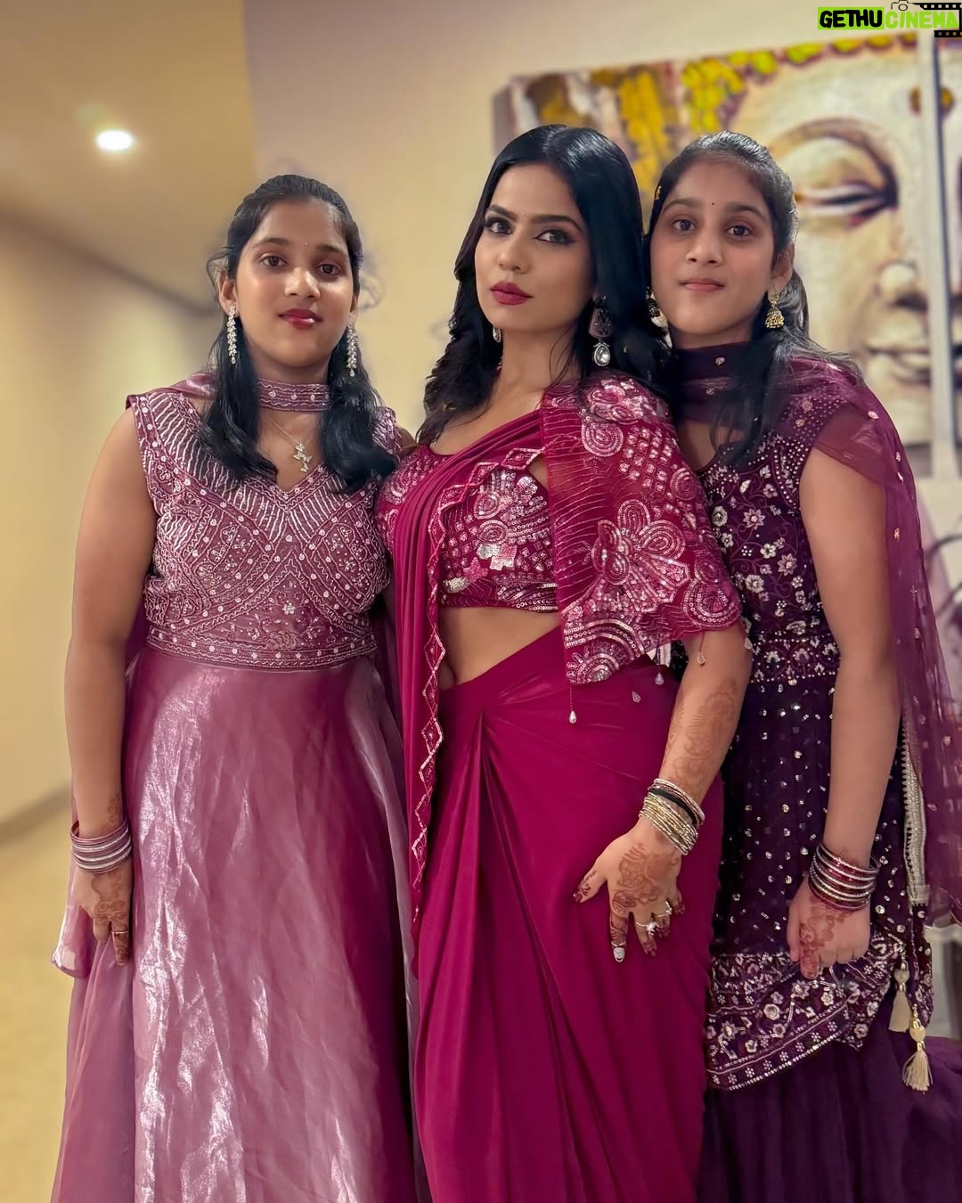 Rugees Vini - 30.6K Likes - Maasi ki shaadi🤩🫠❤️🙏🏻 #rugees
