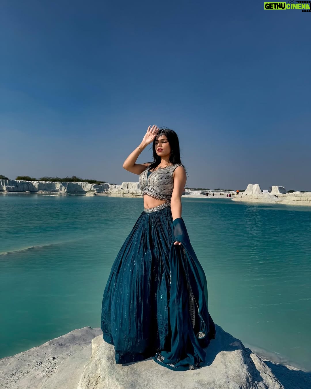 Rugees Vini - 10.9K Likes - Shades of blue💙
