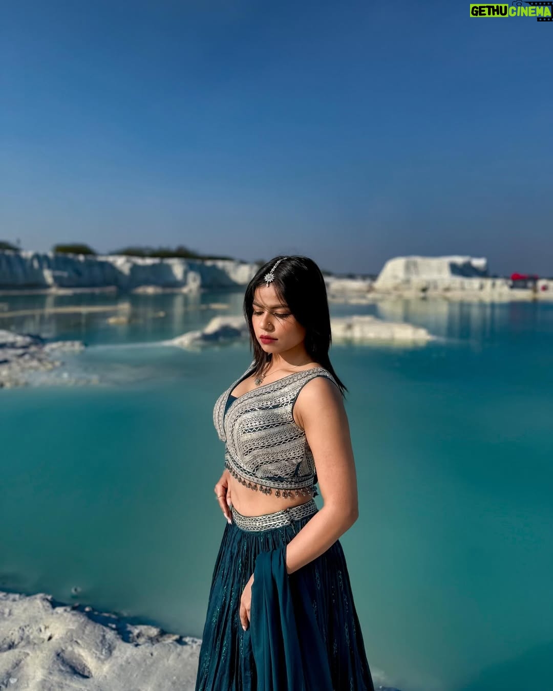 Rugees Vini - 10.9K Likes - Shades of blue💙