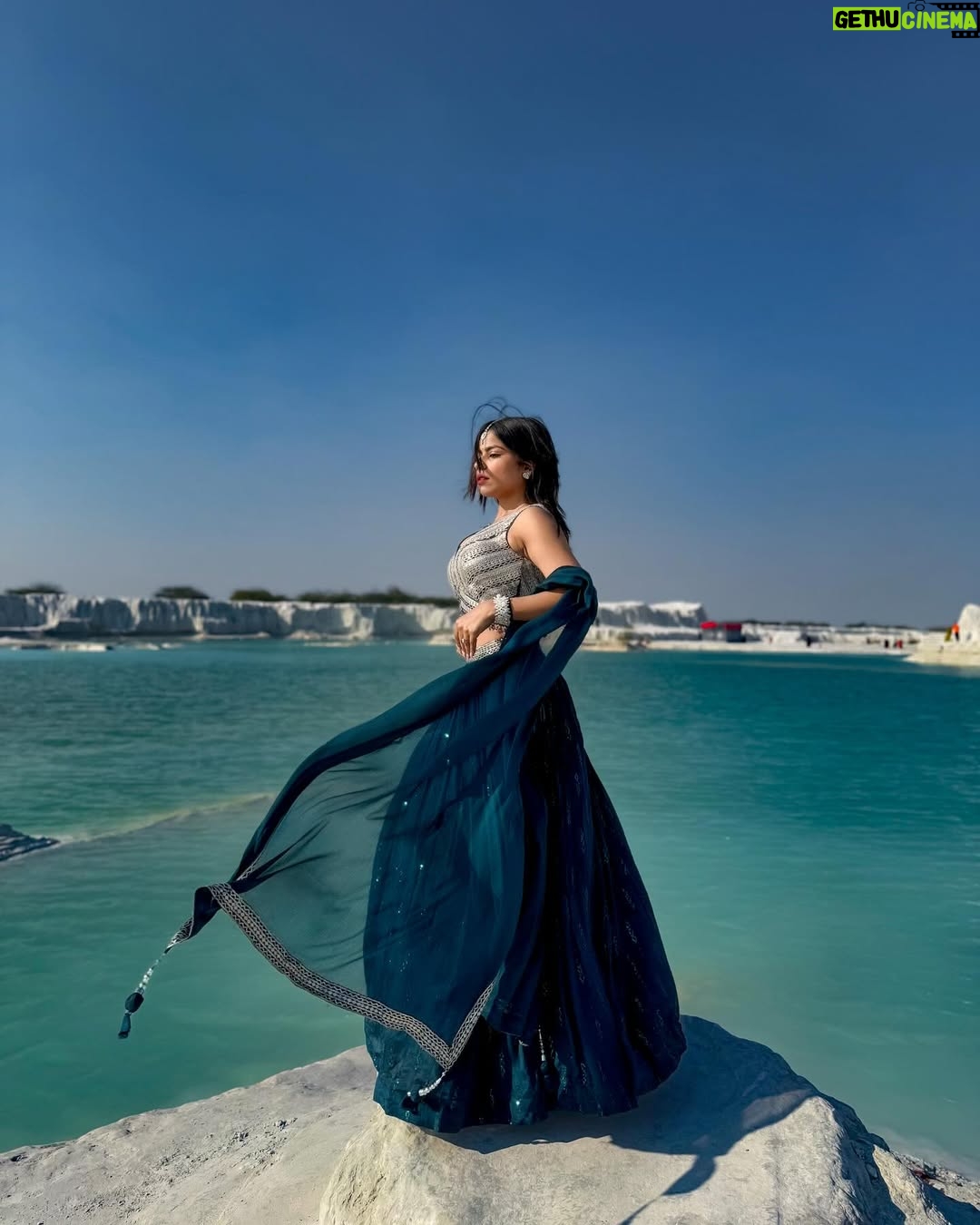 Rugees Vini - 10.9K Likes - Shades of blue💙