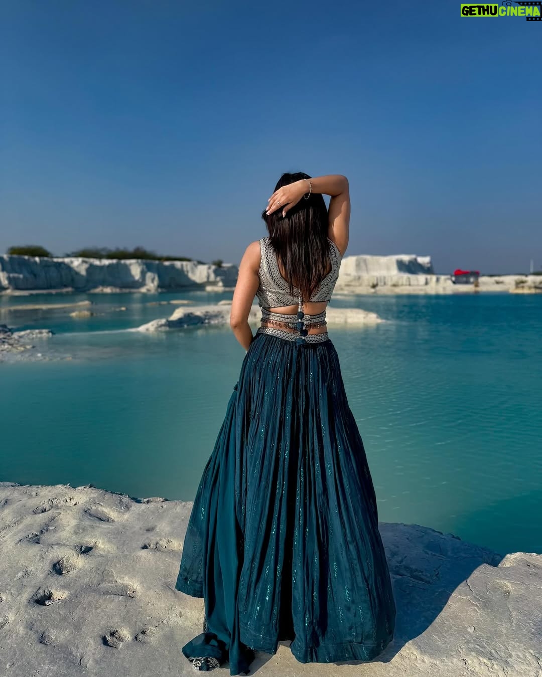 Rugees Vini - 10.9K Likes - Shades of blue💙