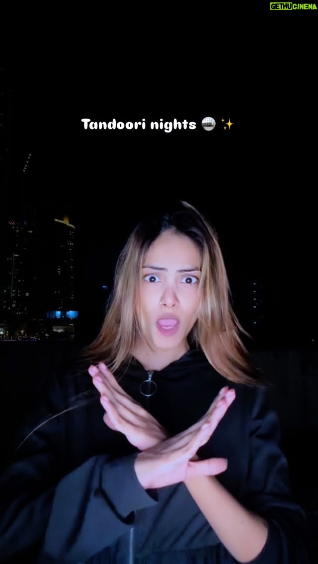 Rukaiya Firoz Khan - 20.1K Likes - Tandoori nights🌝✨ 
#Rukaiyakhan06 #reels