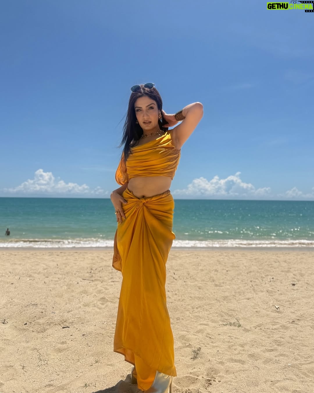 Rupali Jagga - 15.7K Likes - 🧜‍♀️🦪🏖️🐚☀️
Look For The Show In Phuket Yesterday ..
.
.
Outfit - @arokaofficial 
Earrings - @hamesa.in
Neckpiece- @jiaarajewellery 
Bracelet- @baala_jewels 
Stylist- @styledbysujata 
Assistant- @vrudhirita333
Intern - @priiiyaankkaa 
#jalpari #sea #thailand #phuket #rupalijagga